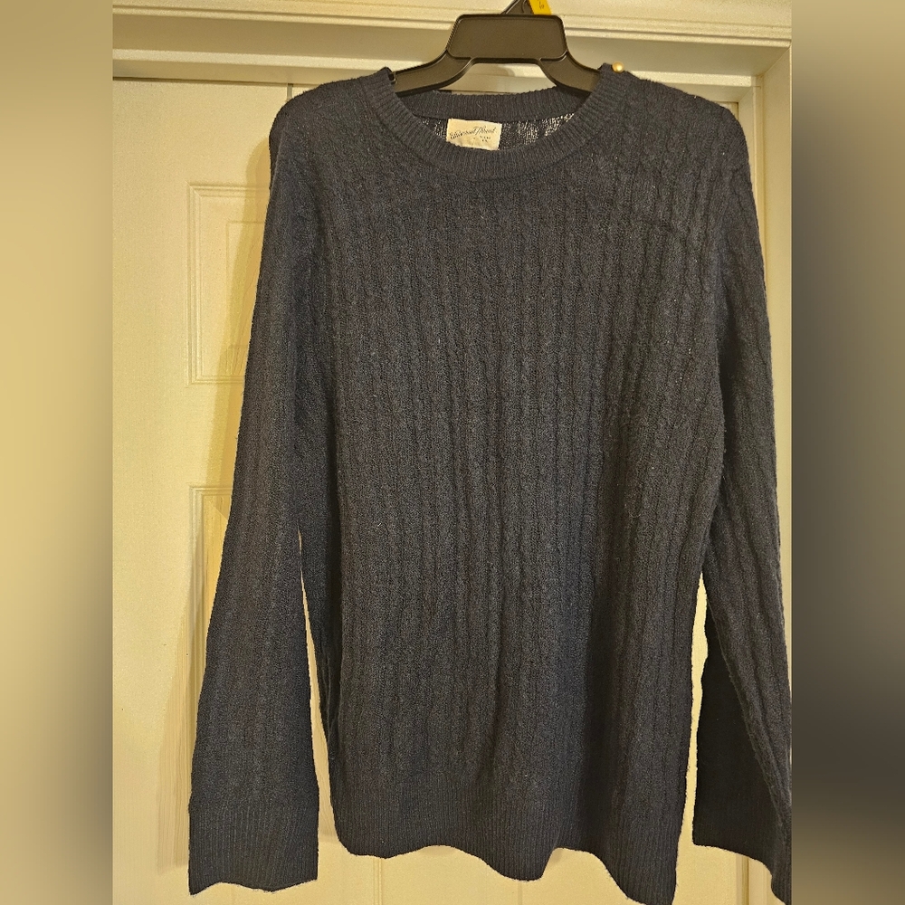 NWT Universal Thread Women's Long Skeeve Crewneck Lace Sweater. Size:XL.